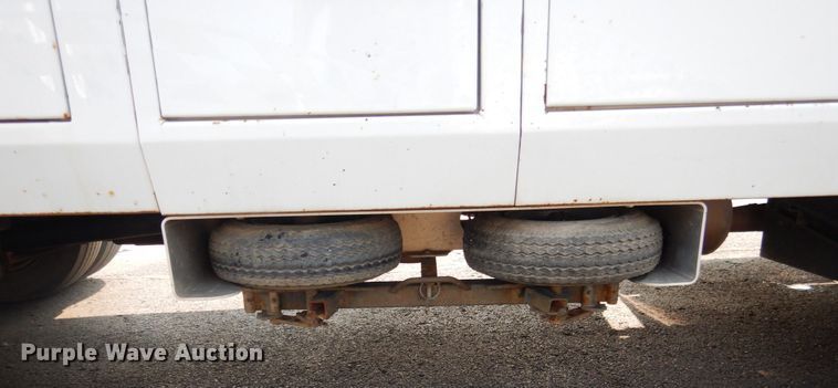 image for item DL4995 2003 Chevrolet C5500  tow truck