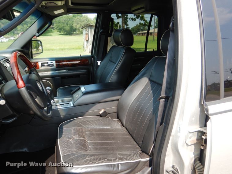 image for item DL5000 2006 Lincoln Navigator  SUV