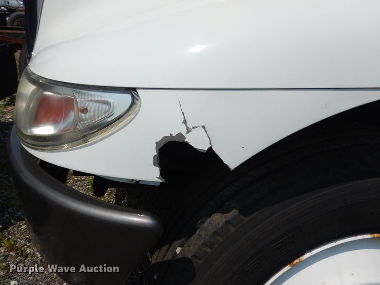 image for item DL5494 2005 International 4300 SBA  flatbed truck