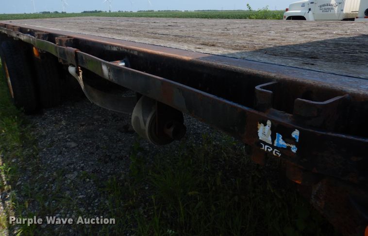 image for item DL5494 2005 International 4300 SBA  flatbed truck