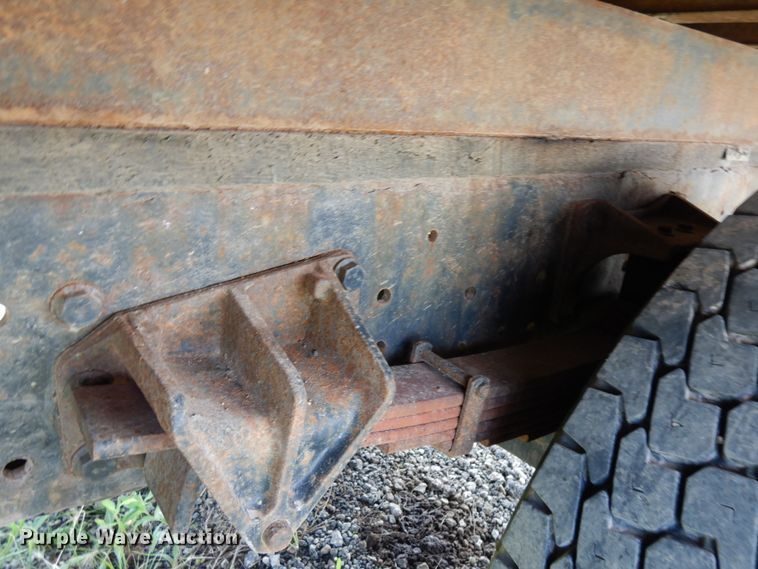 image for item DL5494 2005 International 4300 SBA  flatbed truck