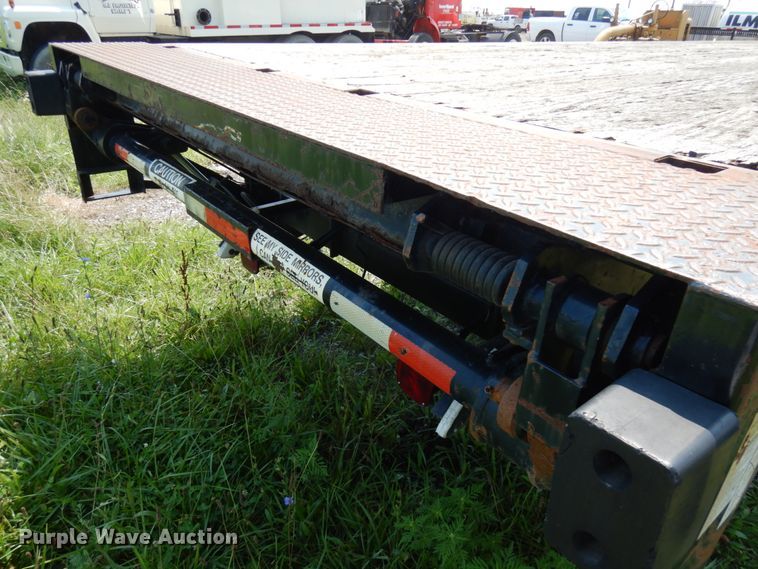 image for item DL5494 2005 International 4300 SBA  flatbed truck