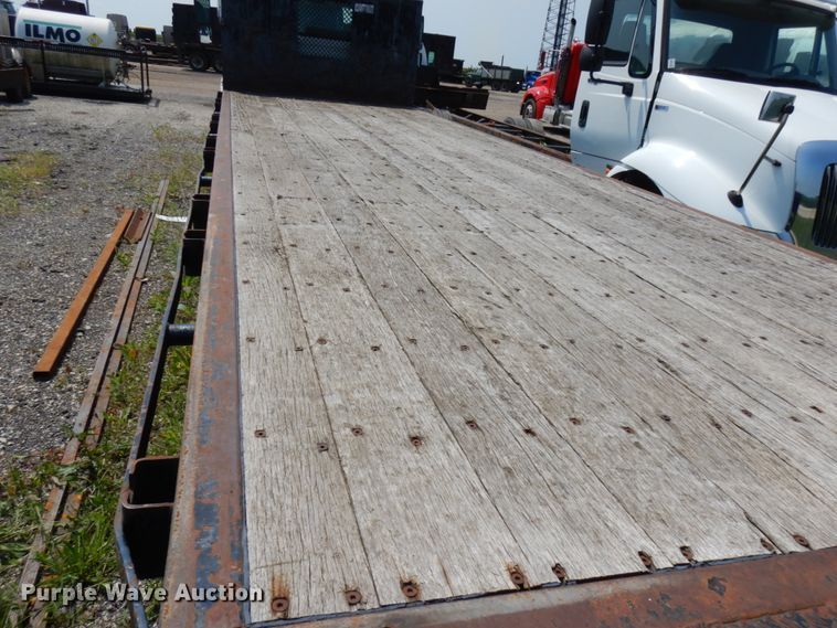 image for item DL5494 2005 International 4300 SBA  flatbed truck