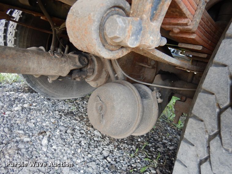 image for item DL5494 2005 International 4300 SBA  flatbed truck