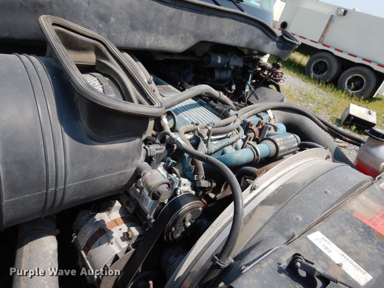 image for item DL5494 2005 International 4300 SBA  flatbed truck