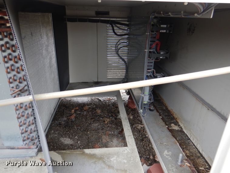 image for item DM1335 Cincinnati Sub-Zero ZP-64  test chamber