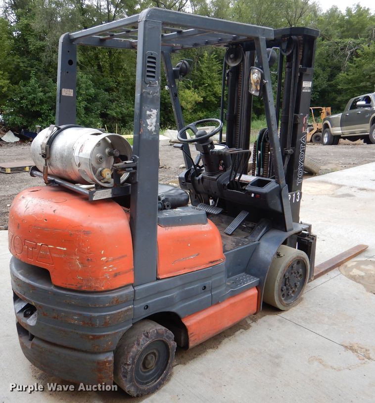 image for item DM1343 Toyota 42-6FGCU25  forklift
