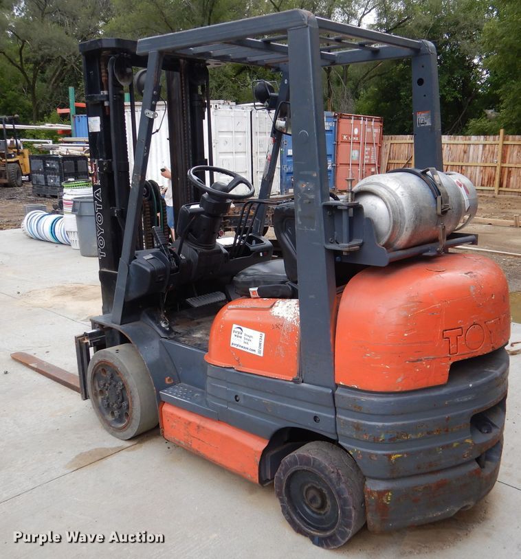image for item DM1343 Toyota 42-6FGCU25  forklift