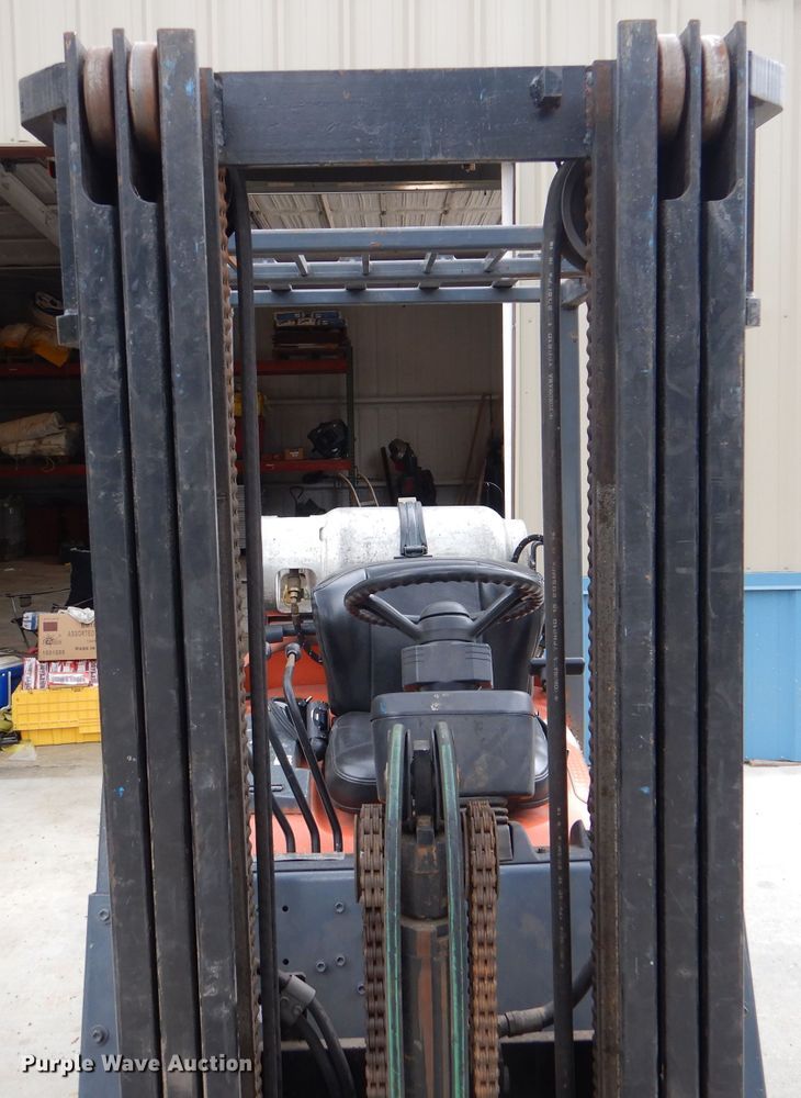 image for item DM1343 Toyota 42-6FGCU25  forklift