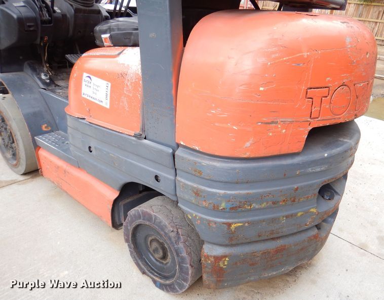 image for item DM1343 Toyota 42-6FGCU25  forklift