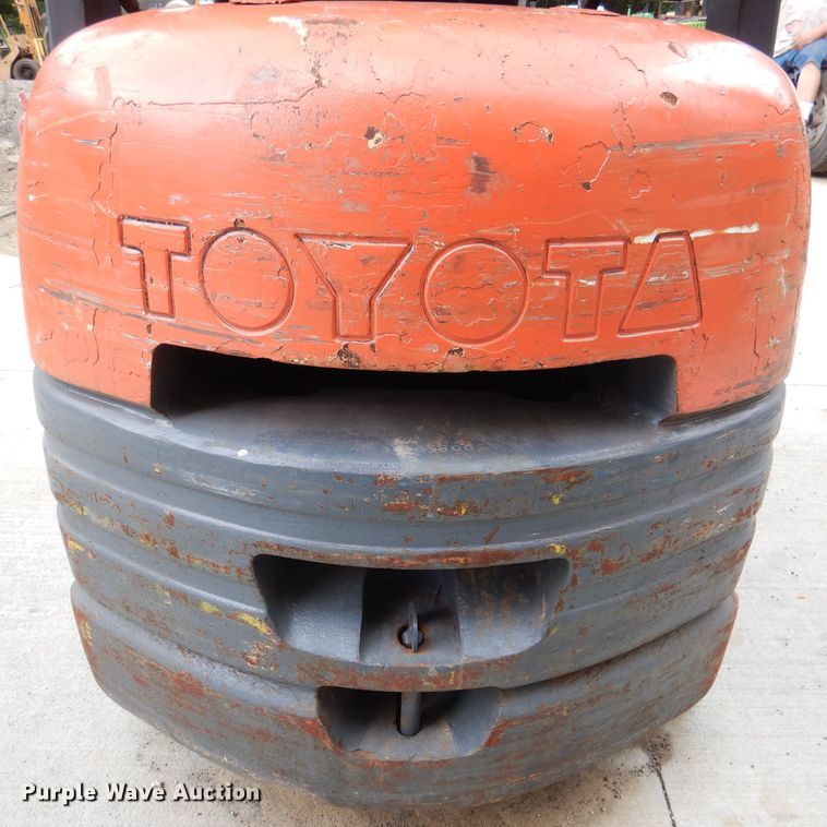 image for item DM1343 Toyota 42-6FGCU25  forklift