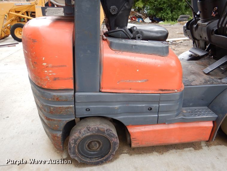image for item DM1343 Toyota 42-6FGCU25  forklift