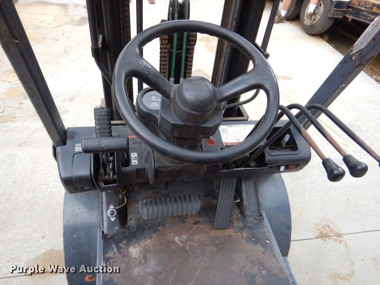 image for item DM1343 Toyota 42-6FGCU25  forklift