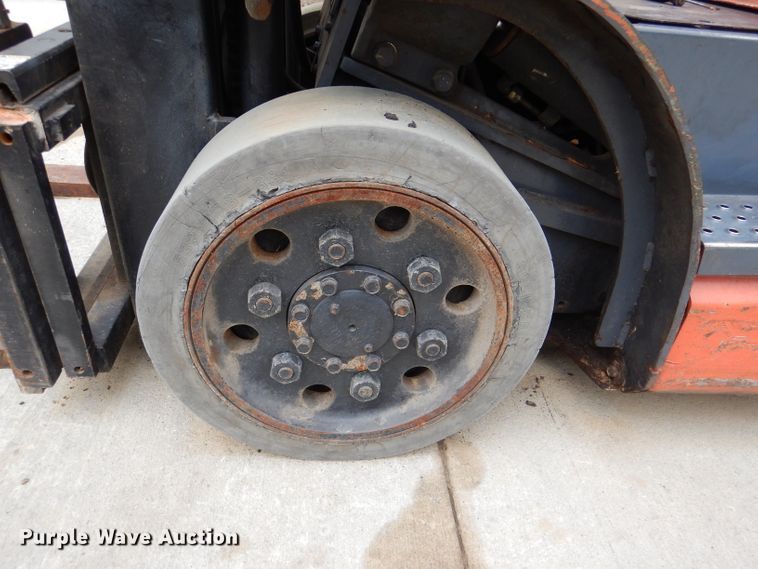 image for item DM1343 Toyota 42-6FGCU25  forklift