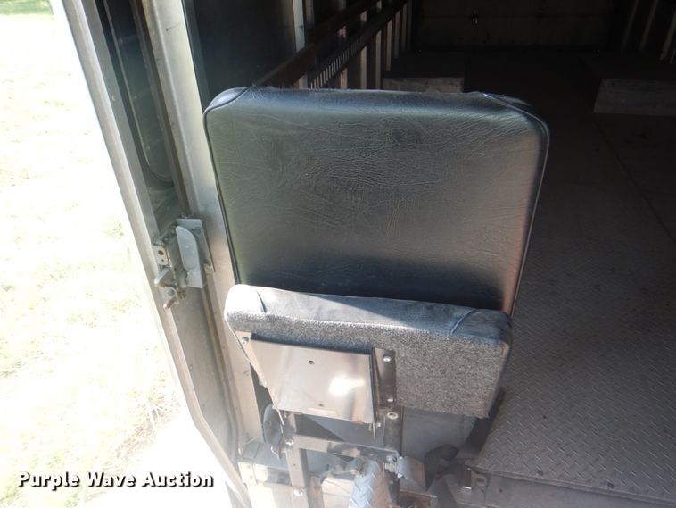 image for item DM3943 2008 Freightliner MT45  delivery truck