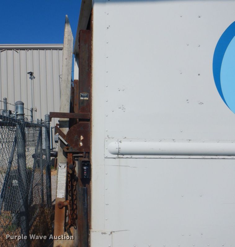 image for item DM3943 2008 Freightliner MT45  delivery truck