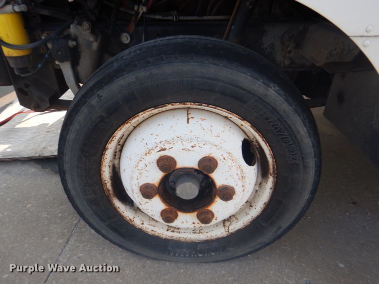 image for item DM3943 2008 Freightliner MT45  delivery truck