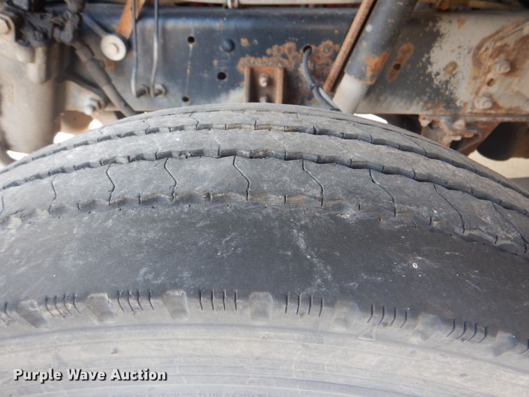 image for item DM3943 2008 Freightliner MT45  delivery truck