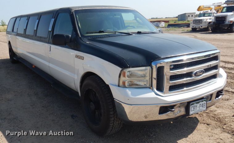 image for item DM5258 2005 Ford Excursion  limousine