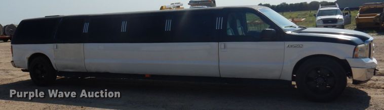 image for item DM5258 2005 Ford Excursion  limousine