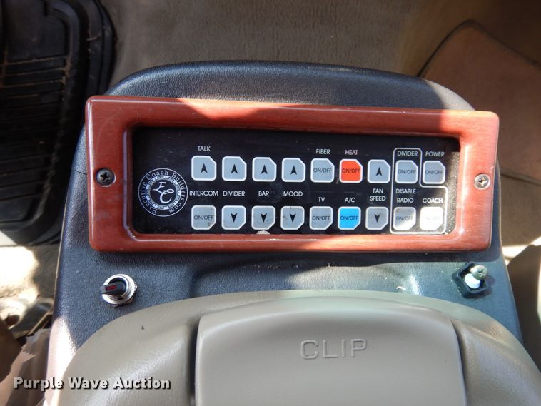 image for item DM5258 2005 Ford Excursion  limousine