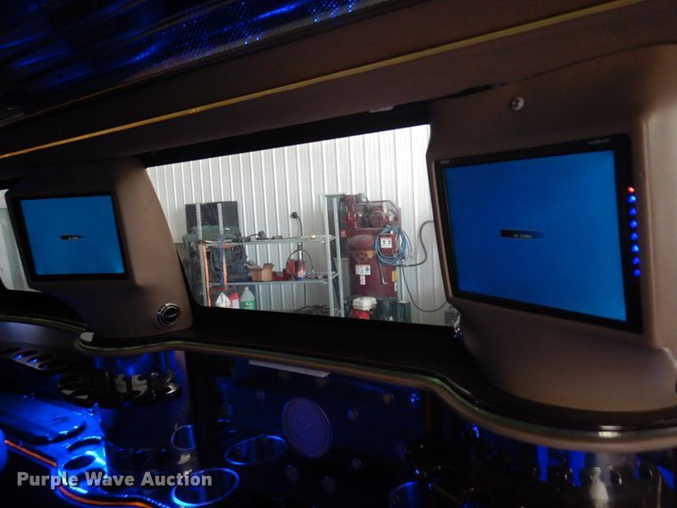 image for item DM5258 2005 Ford Excursion  limousine