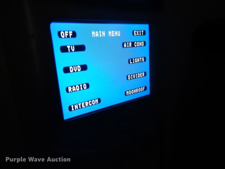 image for item DM5258 2005 Ford Excursion  limousine