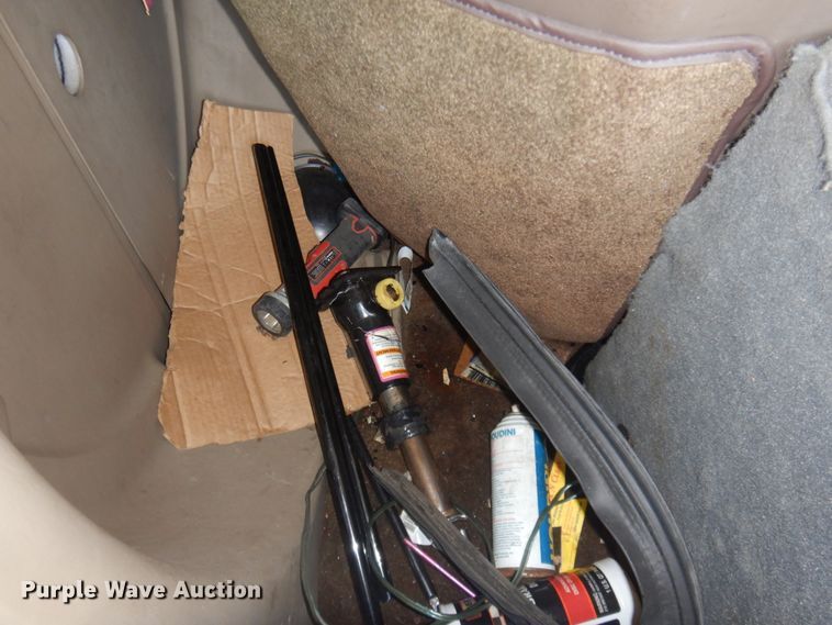 image for item DM5258 2005 Ford Excursion  limousine