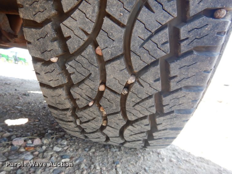 image for item DM5258 2005 Ford Excursion  limousine