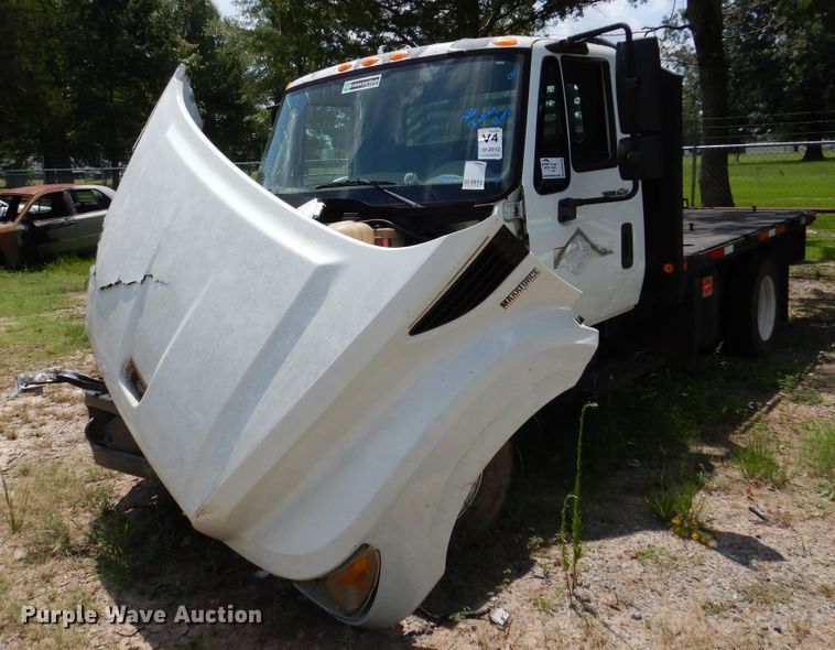 image for item DM6342 2012 International TerraStar  flatbed truck