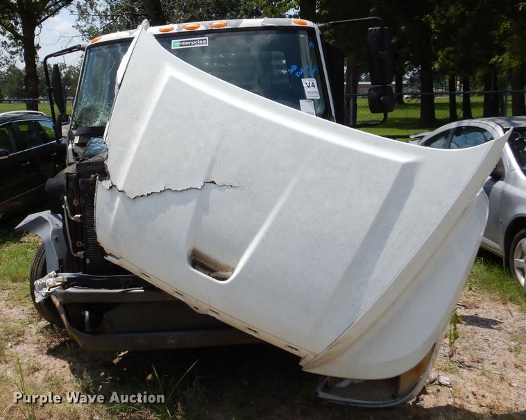 image for item DM6342 2012 International TerraStar  flatbed truck