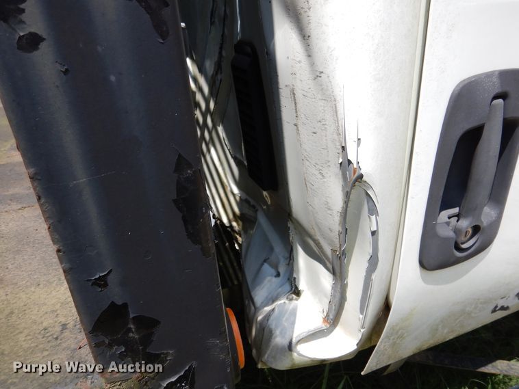 image for item DM6342 2012 International TerraStar  flatbed truck