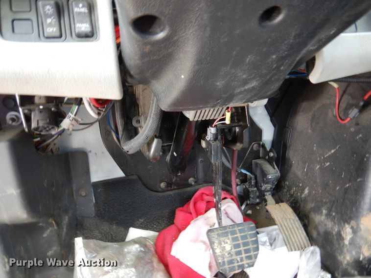 image for item DM6342 2012 International TerraStar  flatbed truck