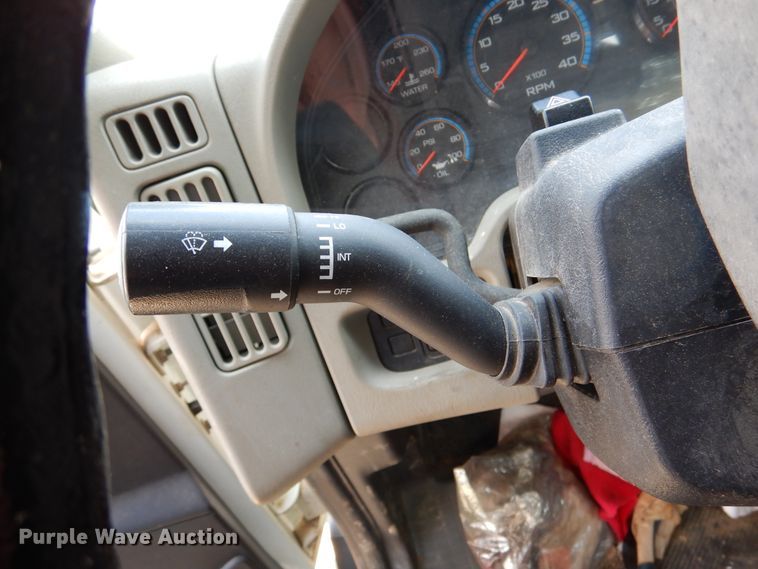 image for item DM6342 2012 International TerraStar  flatbed truck