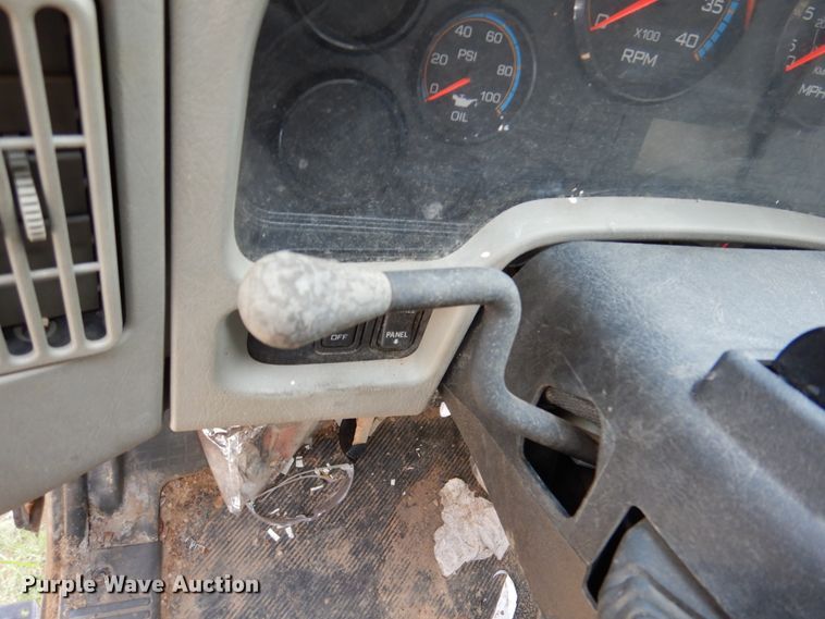 image for item DM6342 2012 International TerraStar  flatbed truck