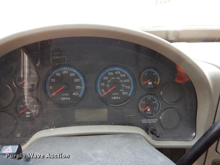 image for item DM6342 2012 International TerraStar  flatbed truck