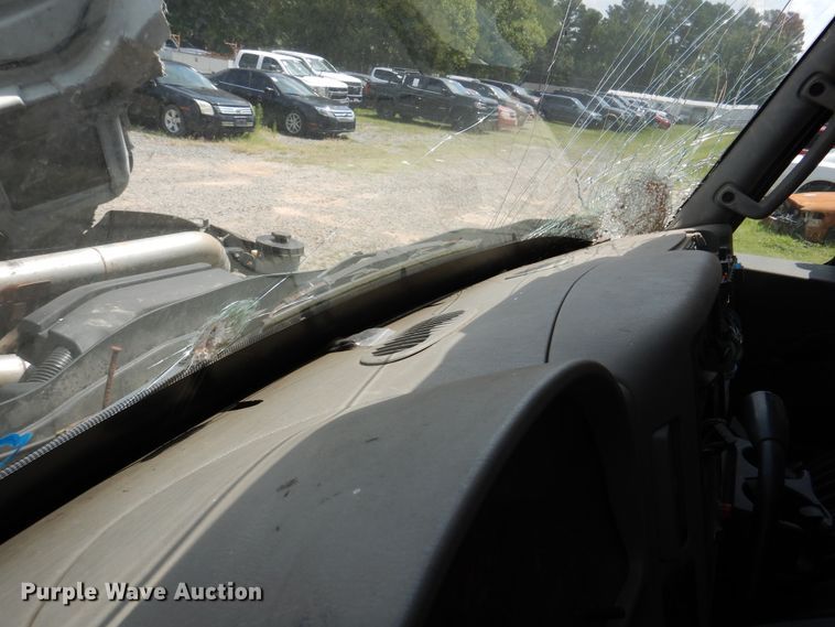 image for item DM6342 2012 International TerraStar  flatbed truck