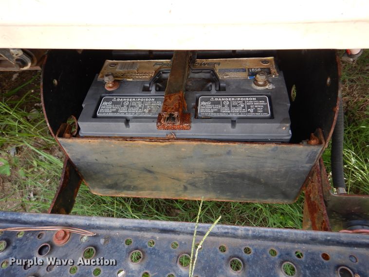 image for item DM6342 2012 International TerraStar  flatbed truck