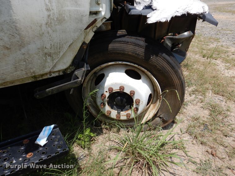 image for item DM6342 2012 International TerraStar  flatbed truck