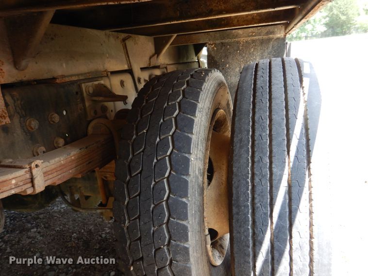 image for item DM6342 2012 International TerraStar  flatbed truck