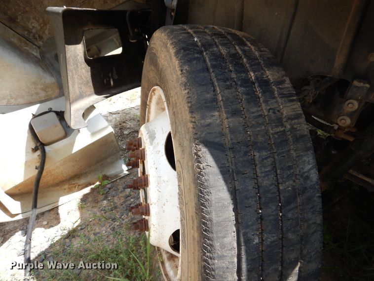 image for item DM6342 2012 International TerraStar  flatbed truck