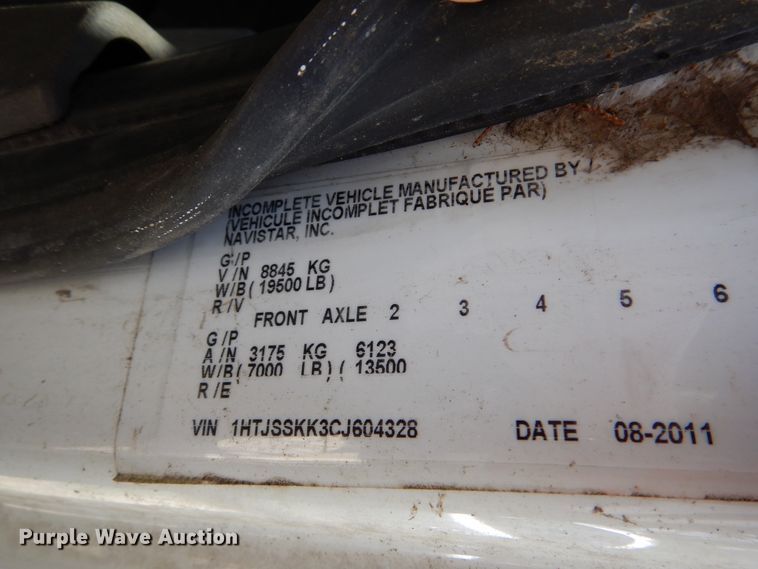 image for item DM6342 2012 International TerraStar  flatbed truck