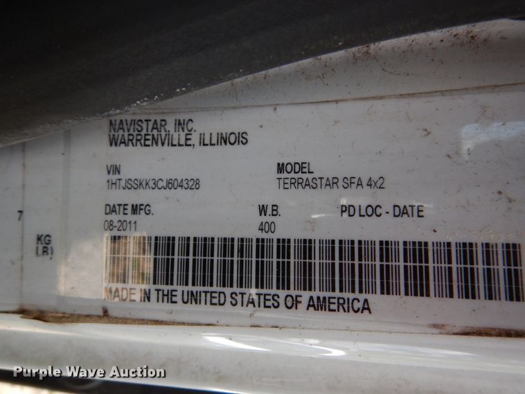 image for item DM6342 2012 International TerraStar  flatbed truck