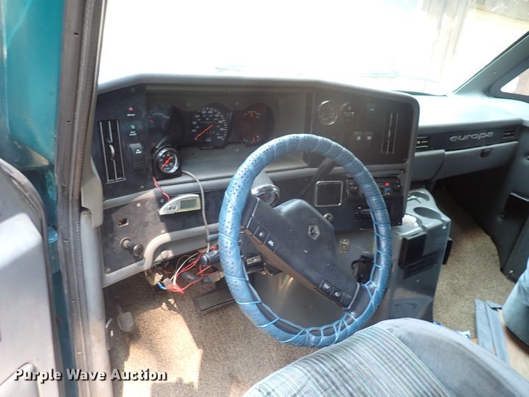 image for item DN1890 1994 Europa  RV