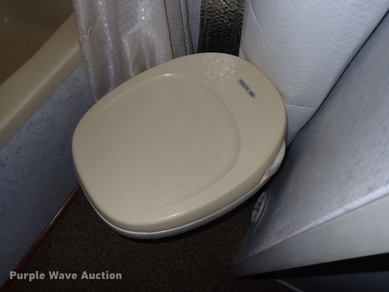 image for item DN1890 1994 Europa  RV