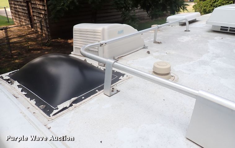 image for item DN1890 1994 Europa  RV