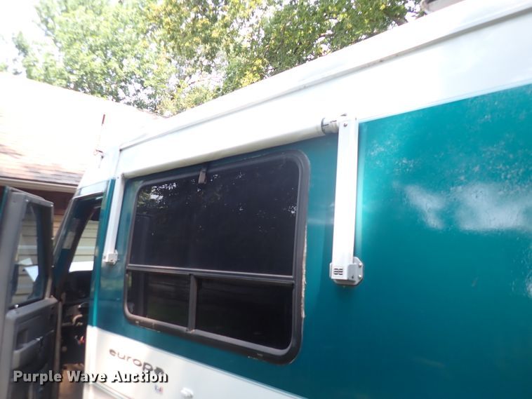 image for item DN1890 1994 Europa  RV