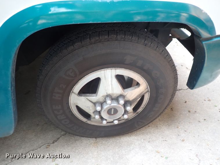 image for item DN1890 1994 Europa  RV