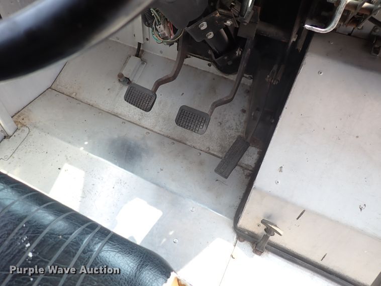 image for item DN1891 1994 Oshkosh MSN  food truck