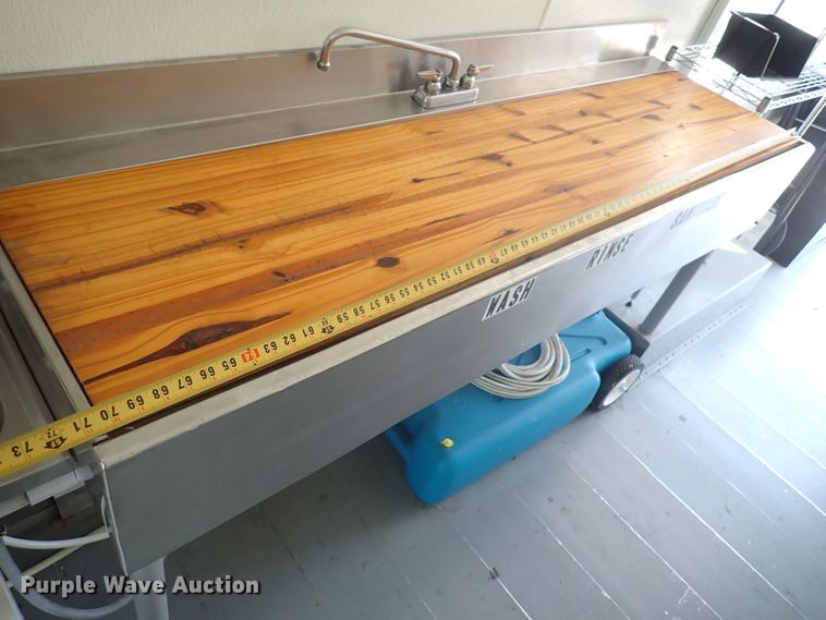 image for item DN1891 1994 Oshkosh MSN  food truck